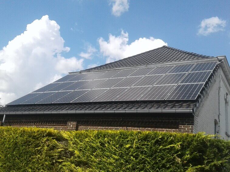 découvrez les meilleures qualités des comparateurs de panneaux solaires pour faire un choix éclairé. comparez les performances, les prix et les avis des utilisateurs afin de maximiser l'efficacité de votre installation solaire.