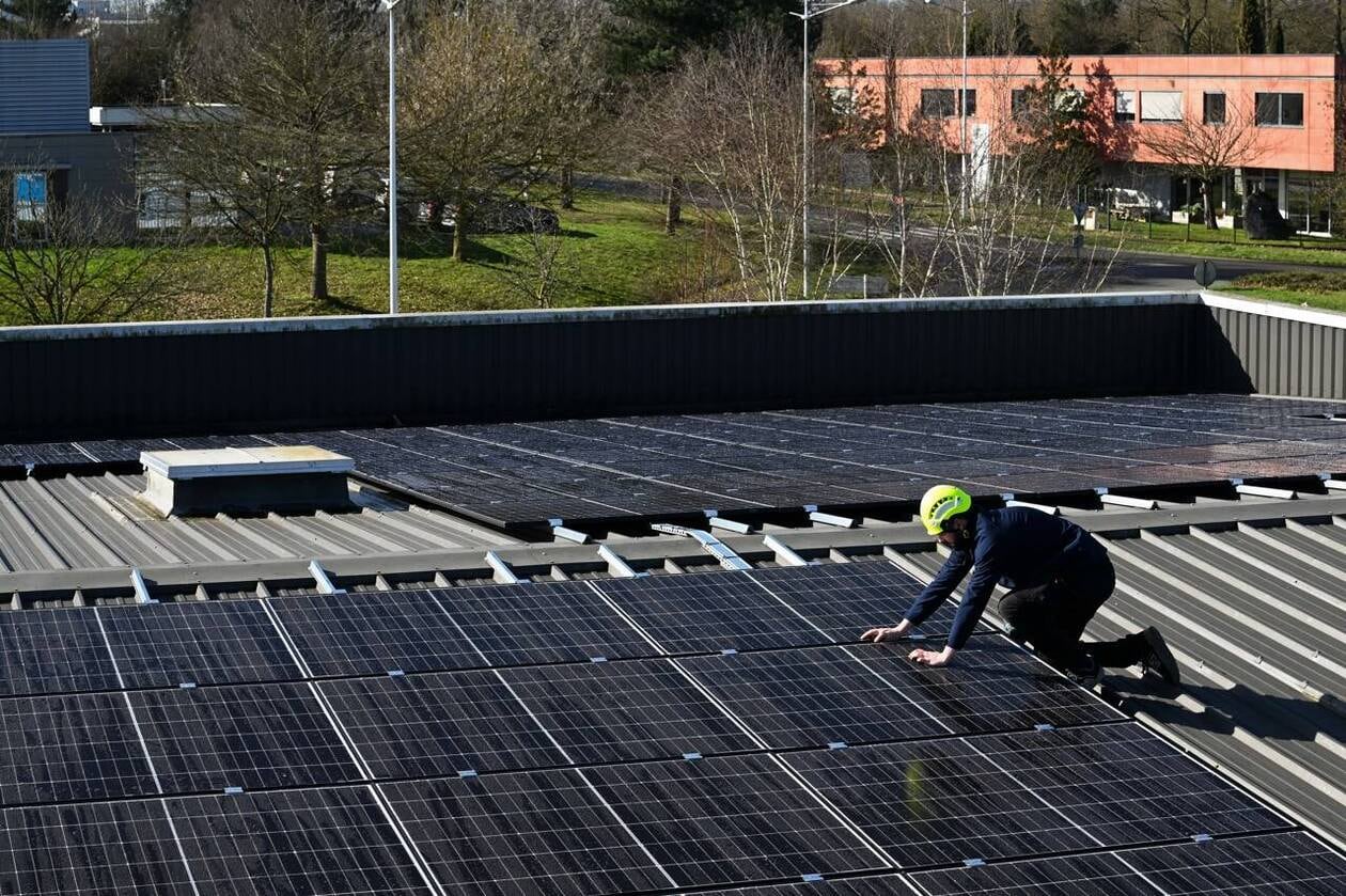 découvrez les opportunités de la revente d'énergie : maximisez vos gains en profitant des nouvelles régulations et technologies. informez-vous sur les solutions durables et rentables pour valoriser votre surplus énergétique.