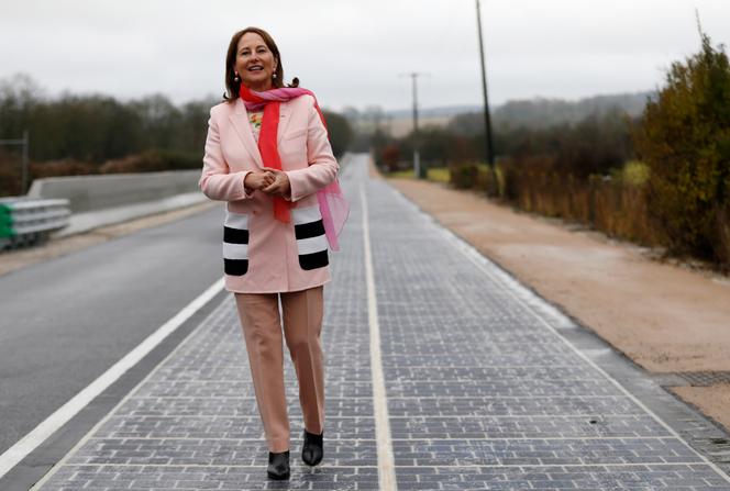 découvrez la route solaire en normandie, une expérience unique qui allie innovation et éco-responsabilité. parcourez des kilomètres de panneaux photovoltaïques et explorez les paysages normands tout en contribuant à la transition énergétique. rejoignez-nous pour un voyage fascinant au cœur de la durabilité en normandie!
