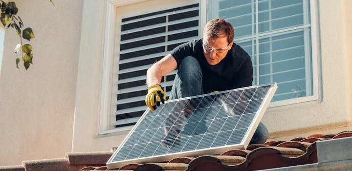 d&eacute;couvrez notre simulateur de panneaux solaires pratique pour &eacute;valuer l'efficacit&eacute; et les &eacute;conomies potentielles de l'&eacute;nergie solaire pour votre domicile. prenez des d&eacute;cisions &eacute;clair&eacute;es et optimisez votre installation avec des conseils adapt&eacute;s &agrave; votre situation.