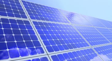 découvrez comment l'énergie solaire transformera notre avenir en 2050, avec des innovations technologiques, des impacts environnementaux et des solutions durables pour une planète plus verte.