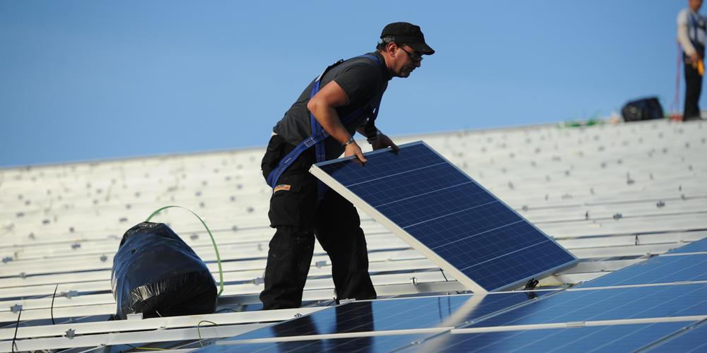 découvrez les dernières innovations en matière d'énergie renouvelable lors de notre assemblée dédiée au solaire et à l'éolien. rejoignez-nous pour échanger des idées, partager des expériences et explorer des solutions durables pour un avenir énergétique responsable.