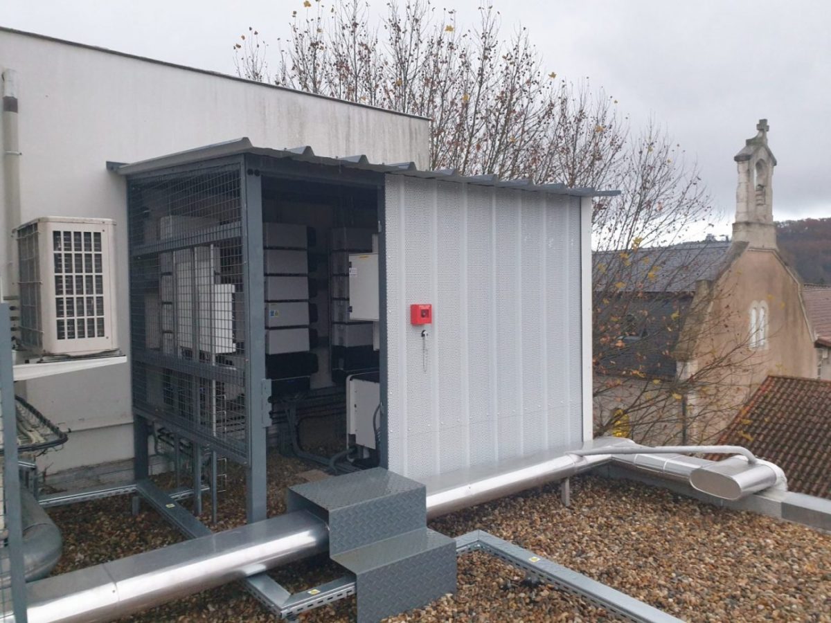 d&eacute;couvrez l'univers du solaire local : solutions d'&eacute;nergie renouvelable adapt&eacute;es &agrave; votre r&eacute;gion, installations accessibles et b&eacute;n&eacute;fices &eacute;cologiques garantis pour un avenir durable.