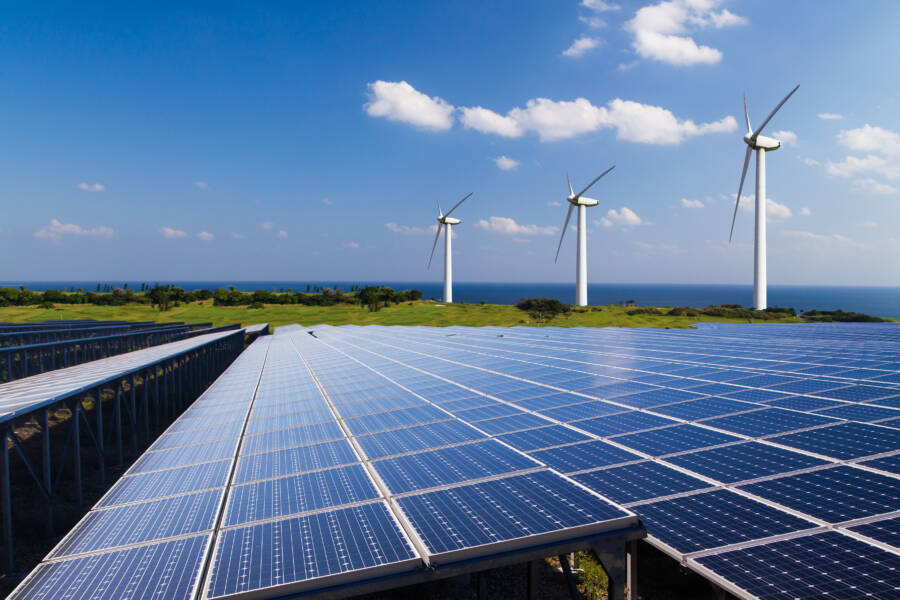 découvrez comment l'énergie solaire améliore la compétitivité des entreprises et des industries, tout en offrant des solutions durables et économiques. explorez les avantages de l'intégration des technologies solaires dans votre stratégie d'affaires pour un avenir plus vert.