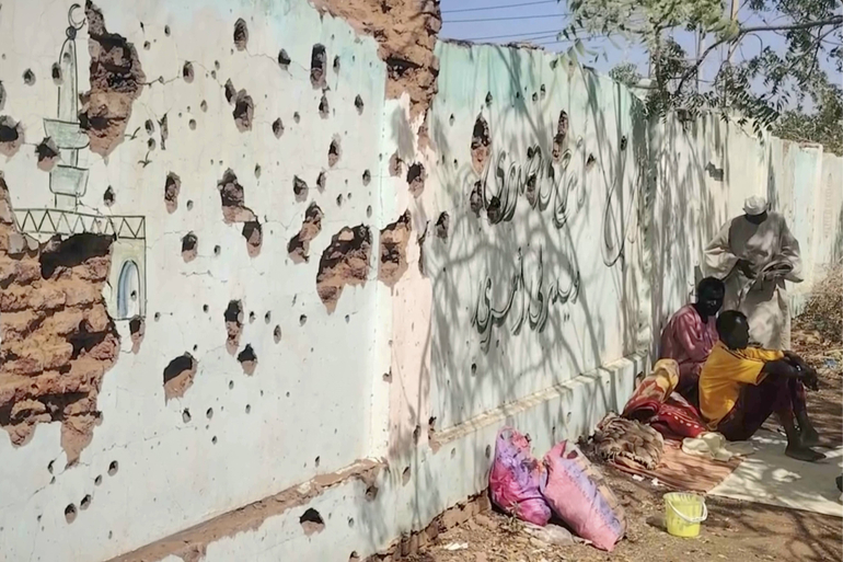 découvrez la crise humanitaire au soudan, un pays confronté à des conflits prolongés et des défis socio-économiques. analyse des impacts humanitaires, des secours nécessaires et des initiatives en cours pour venir en aide aux populations vulnérables.
