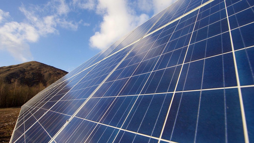 découvrez les dernières tendances en énergie solaire, de l'innovation technologique aux solutions durables, pour comprendre comment cette source d'énergie renouvelable transforme notre avenir et contribue à la lutte contre le changement climatique.