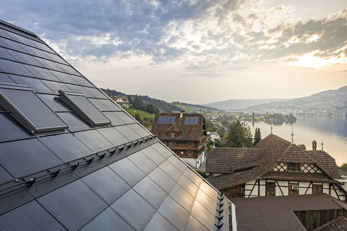 découvrez nos solutions de toits suisses électriques, alliant design innovant et efficacité énergétique. offrez à votre habitation une toiture moderne qui optimise votre confort tout en respectant l'environnement.