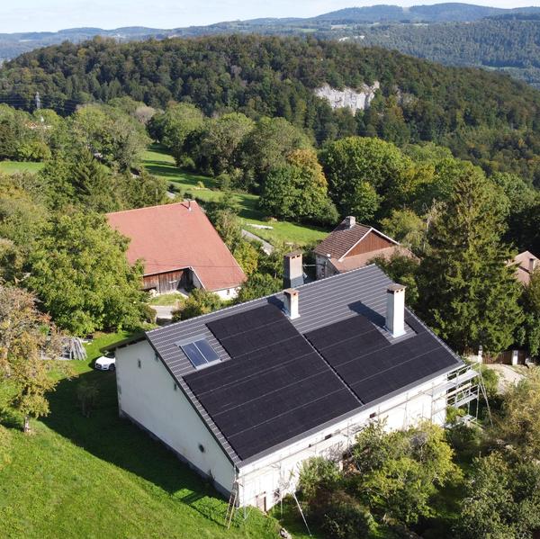 découvrez la voiture solaire renouveau, une technologie innovante qui allie performance et respect de l'environnement. explorez l'avenir de la mobilité durable avec un véhicule qui utilise l'énergie solaire pour réduire votre empreinte carbone tout en offrant une conduite agréable et économe en énergie.