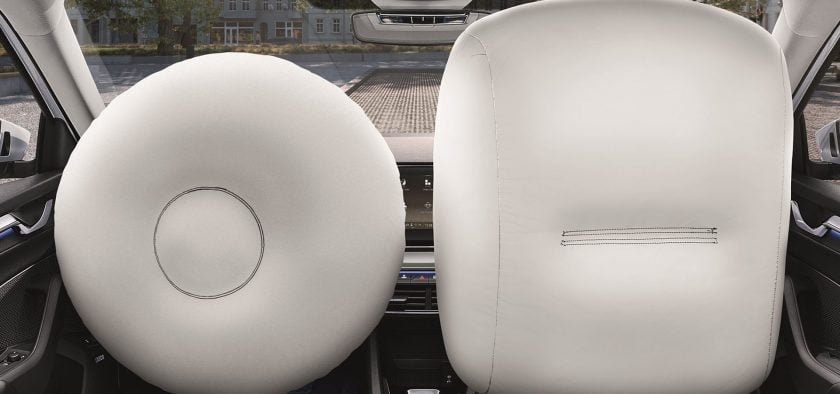 découvrez les marques touchées par le scandale des airbags takata. informez-vous sur les impacts et les rappels de véhicules concernés afin d'assurer votre sécurité sur la route.