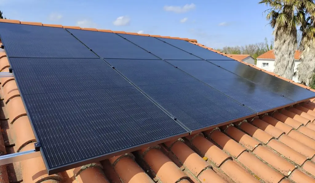 découvrez les tendances et prévisions des coûts des panneaux solaires en 2025. informez-vous sur les facteurs influençant les prix, les économies potentielles et les avantages d'investir dans l'énergie solaire pour votre foyer ou votre entreprise.