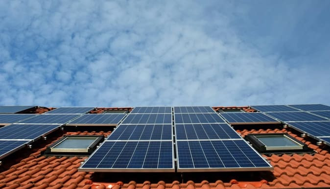 découvrez comment les panneaux solaires peuvent vous faire réaliser des économies d'énergie significatives tout en contribuant à la protection de l'environnement. profitez d'une énergie renouvelable adaptée à vos besoins et réduisez vos factures d'électricité grâce à une installation solaire efficace.