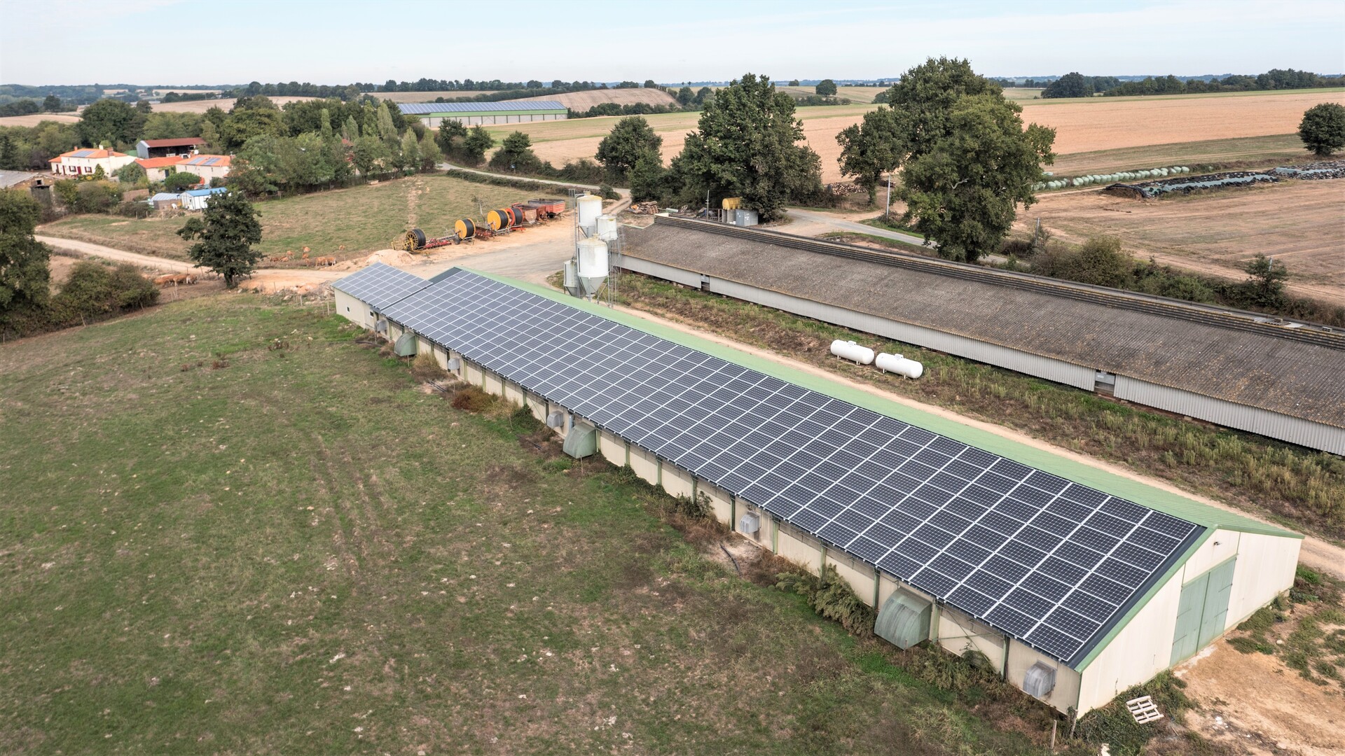 découvrez des fonds d'investissement dédiés aux panneaux solaires, une solution durable et rentable pour soutenir la transition énergétique tout en générant des rendements financiers.