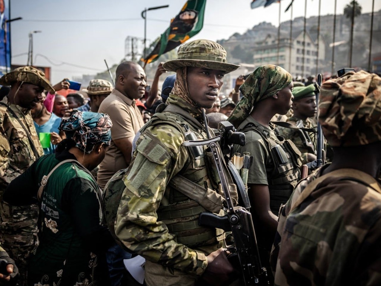 londres annonce la suspension de son aide &agrave; kigali en r&eacute;ponse aux tensions li&eacute;es aux rebelles m23. d&eacute;couvrez les implications de cette d&eacute;cision sur la situation politique et humanitaire en afrique de l'est.