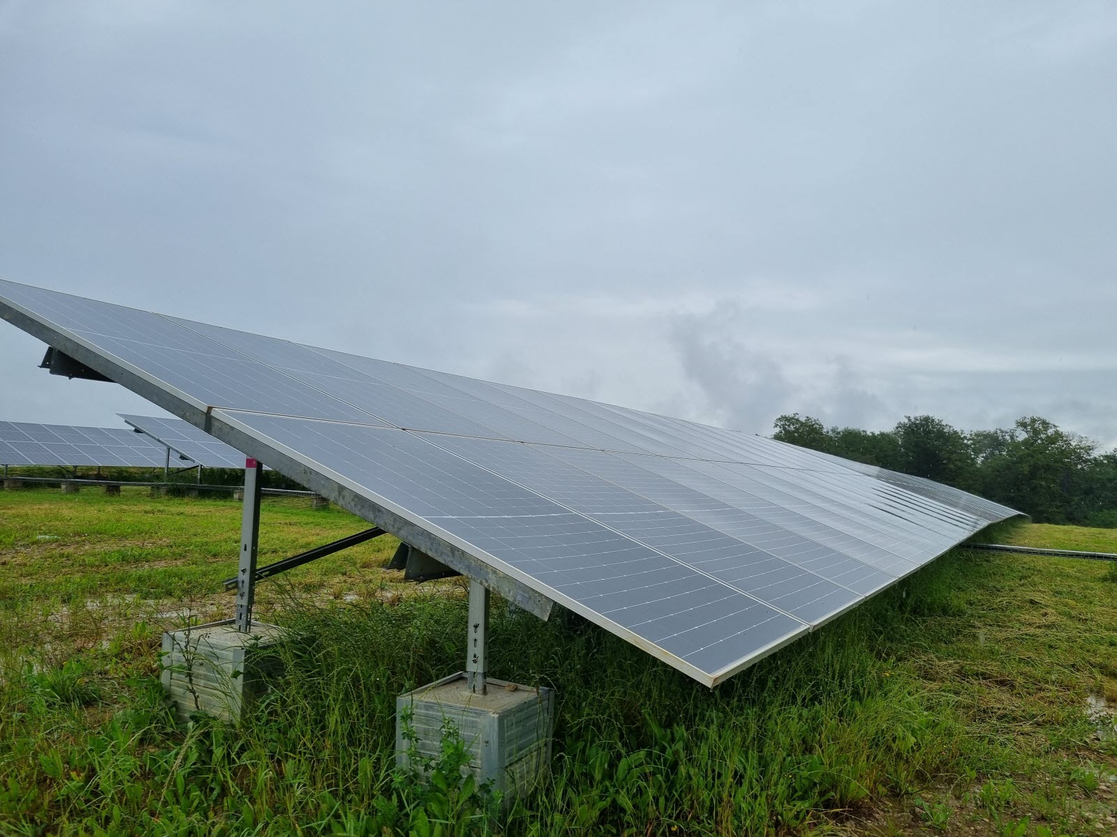 découvrez comment les panneaux solaires pour petites surfaces peuvent maximiser votre production d'énergie renouvelable, même dans des espaces réduits. idéal pour les appartements et les petites maisons, optimisez votre consommation d'énergie tout en préservant l'environnement.
