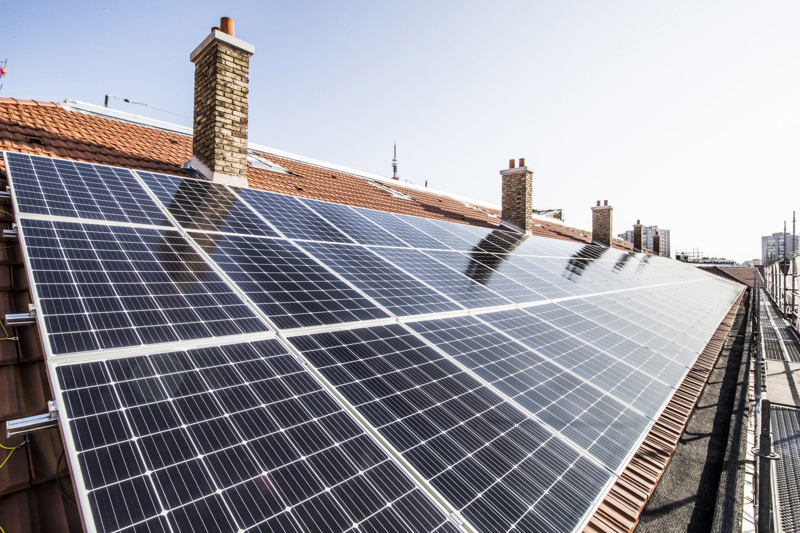 découvrez les dernières tendances et évolutions du marché photovoltaïque en france en septembre 2018. informez-vous sur les innovations, les politiques et les opportunités d'investissement dans l'énergie solaire.