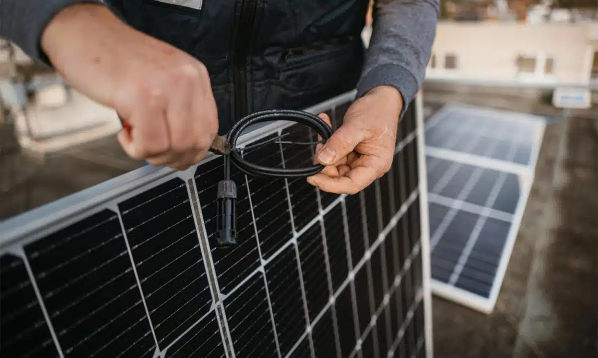 découvrez les meilleurs pièges à éviter lors de la comparaison des panneaux solaires. informez-vous sur les critères essentiels pour choisir efficacement votre installation solaire, tout en déjouant les pièges courants qui peuvent compromettre votre investissement.