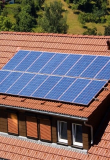 découvrez les tendances des prix des panneaux solaires en 2025. informez-vous sur les facteurs influençant les coûts et les meilleures options pour un investissement durable et économique en énergie solaire.