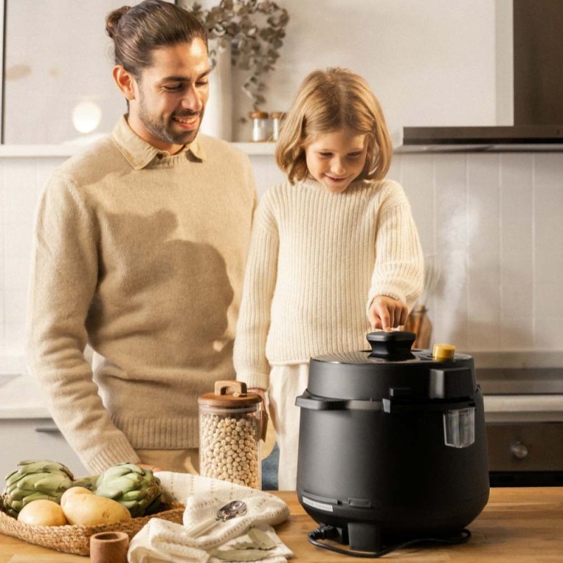 découvrez notre robot chef innovant, le compagnon idéal pour transformer votre cuisine en un espace culinaire moderne. grâce à ses fonctionnalités avancées et son design intuitif, préparez vos plats préférés avec facilité et créativité.