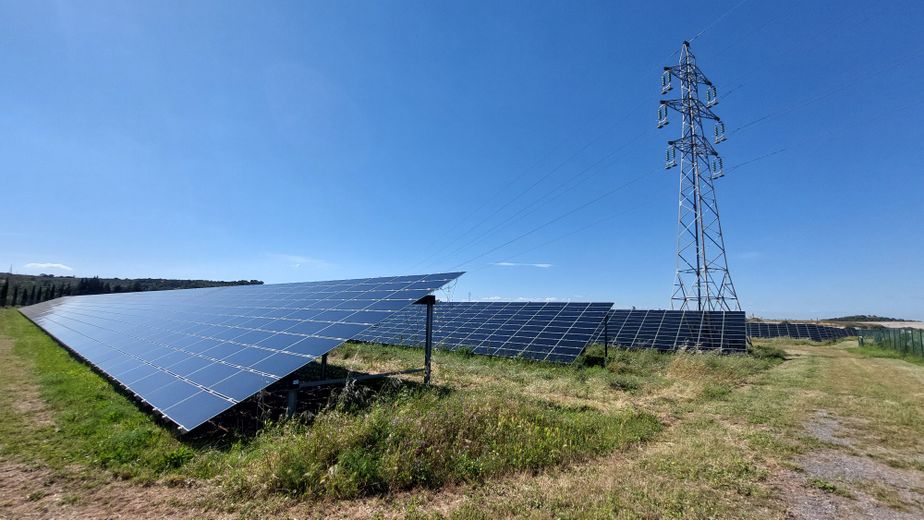 découvrez comment rubis a remporté des projets photovoltaïques majeurs, renforçant ainsi son engagement envers les énergies renouvelables et sa position sur le marché de la transition énergétique.