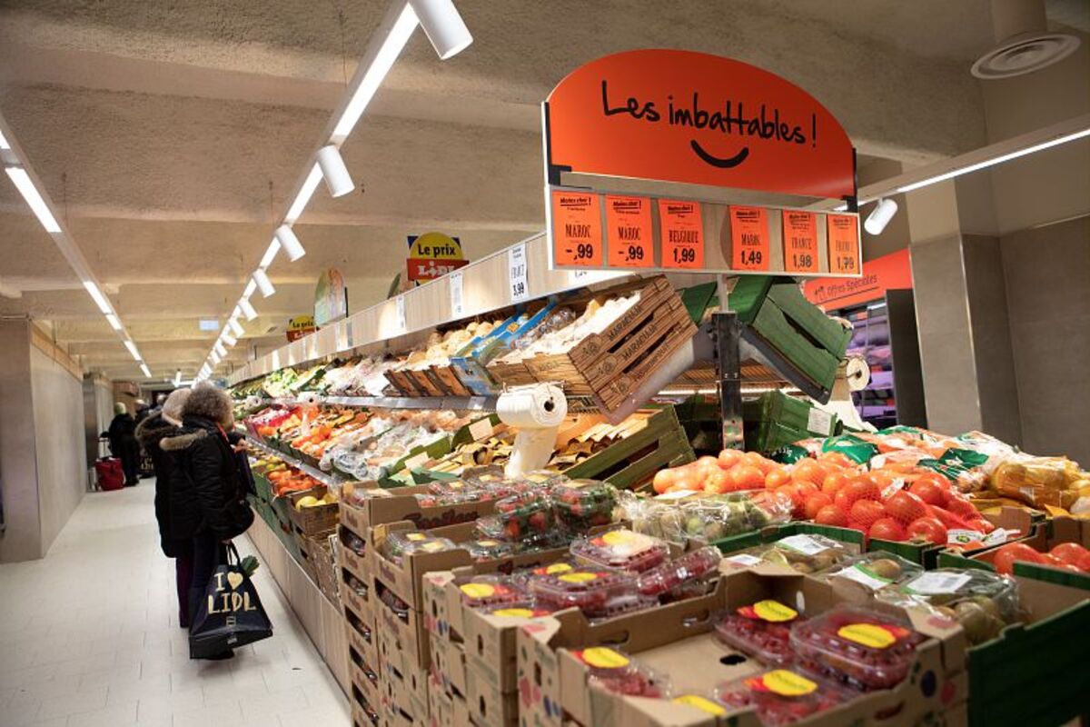 profitez des soldes lidl avec jusqu'à -60% sur une sélection d'essentiels du quotidien. ne manquez pas cette occasion exceptionnelle de faire le plein de bonnes affaires et d'économiser sur vos achats essentiels !