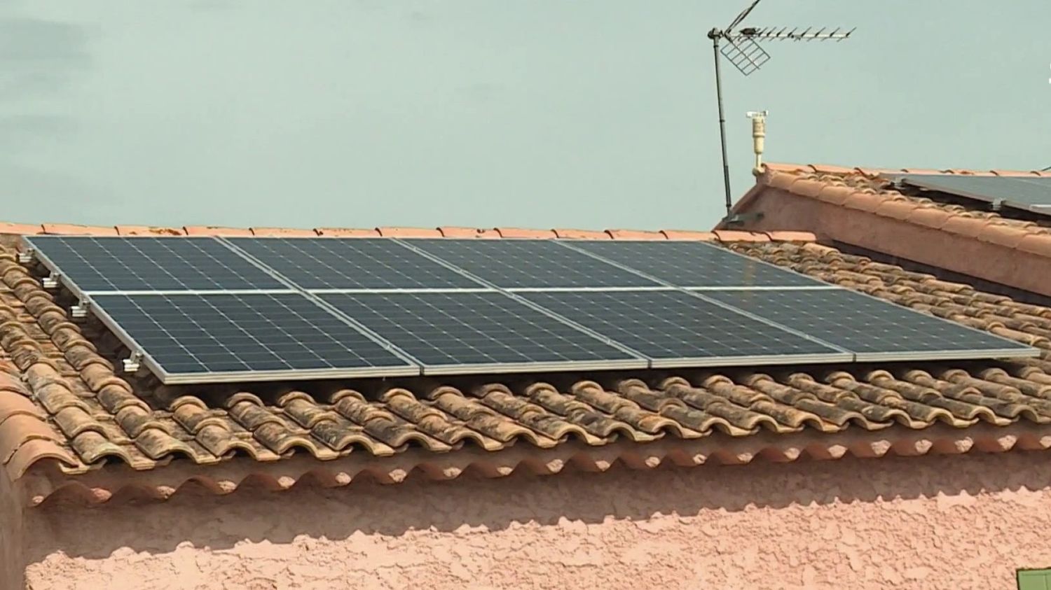 découvrez comment les aides gouvernementales pour les projets solaires en 2025 peuvent booster votre succès. profitez de subventions, crédits d'impôt et avantages fiscaux pour investir dans l'énergie solaire et réduire votre empreinte carbone tout en réalisant des économies.