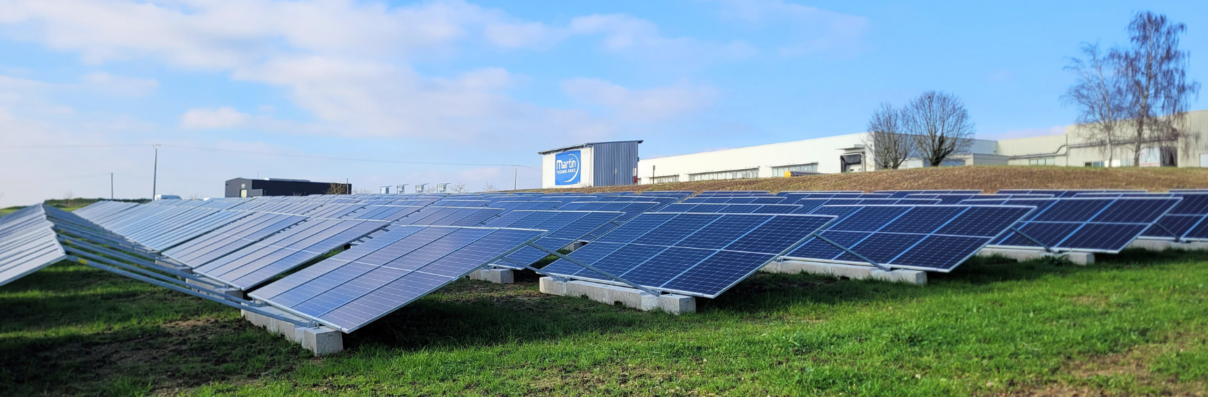 découvrez comment la technologie des panneaux solaires transforme l'énergie renouvelable. apprenez les avantages, les innovations et comment cette solution rentable contribue à un avenir durable.