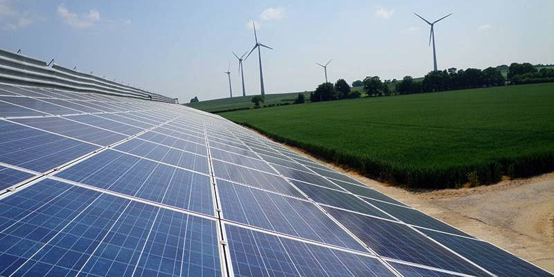 découvrez les dernières tendances en matière d'autoconsommation solaire, un moyen innovant et écologique de produire votre propre électricité. informez-vous sur les technologies, les avantages économiques et les solutions adaptées à votre consommation énergétique, tout en contribuant à la transition énergétique.