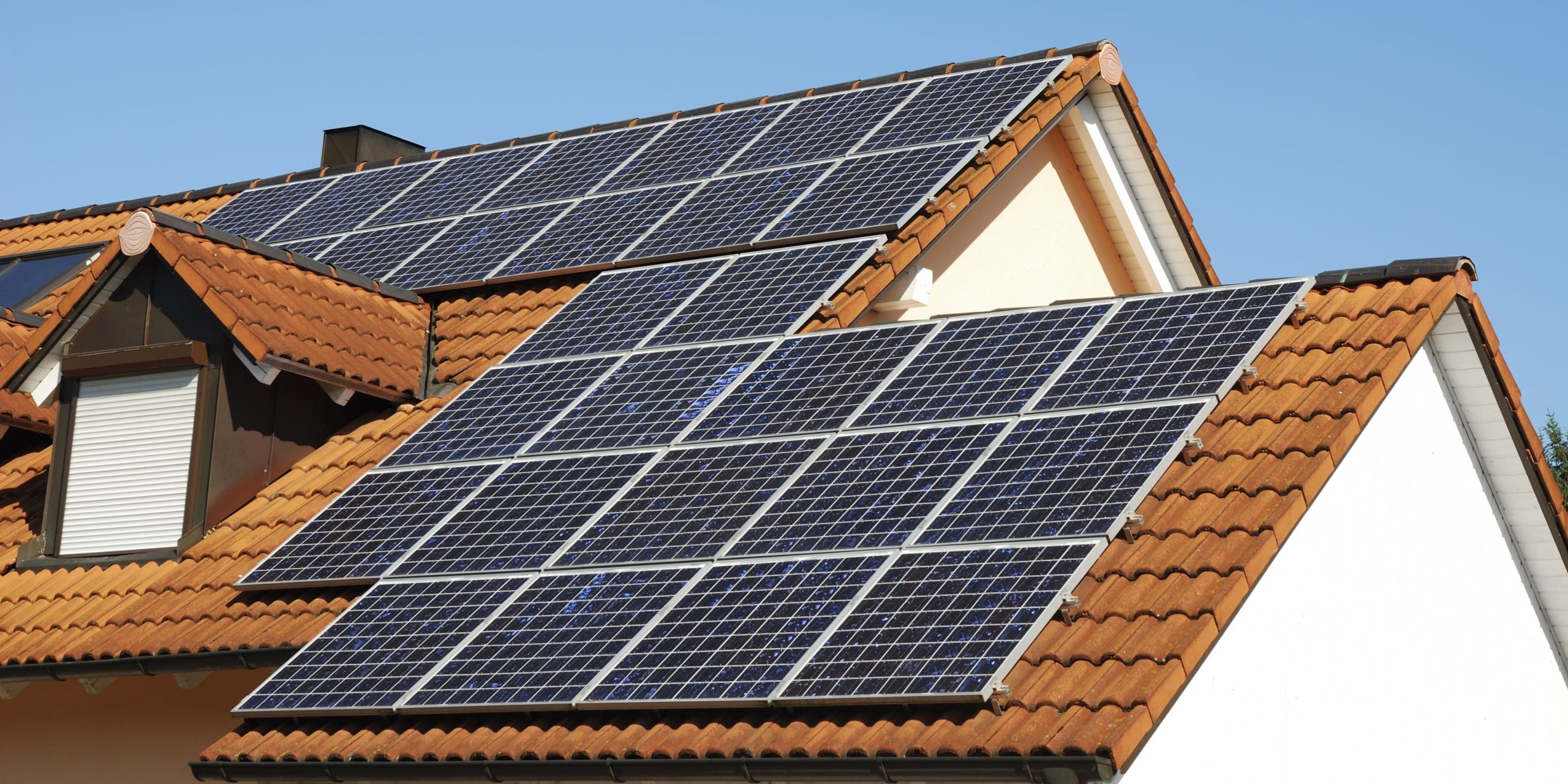 découvrez les différents types de panneaux solaires disponibles sur le marché et leur rentabilité. apprenez comment choisir le meilleur système pour optimiser votre investissement et réduire vos factures d'énergie tout en contribuant à la protection de l'environnement.