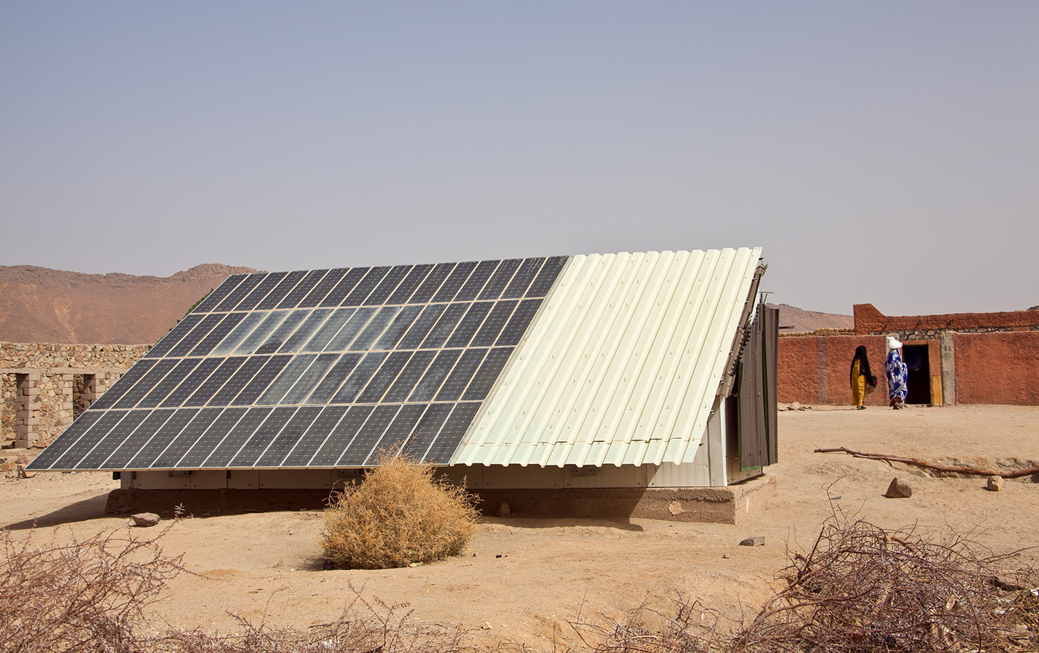 découvrez l'usine solaire en algérie, un projet innovant visant à exploiter l'énergie solaire pour favoriser le développement durable et réduire les émissions de carbone. plongez dans cette initiative qui positionne l'algérie comme un leader dans la transition énergétique.