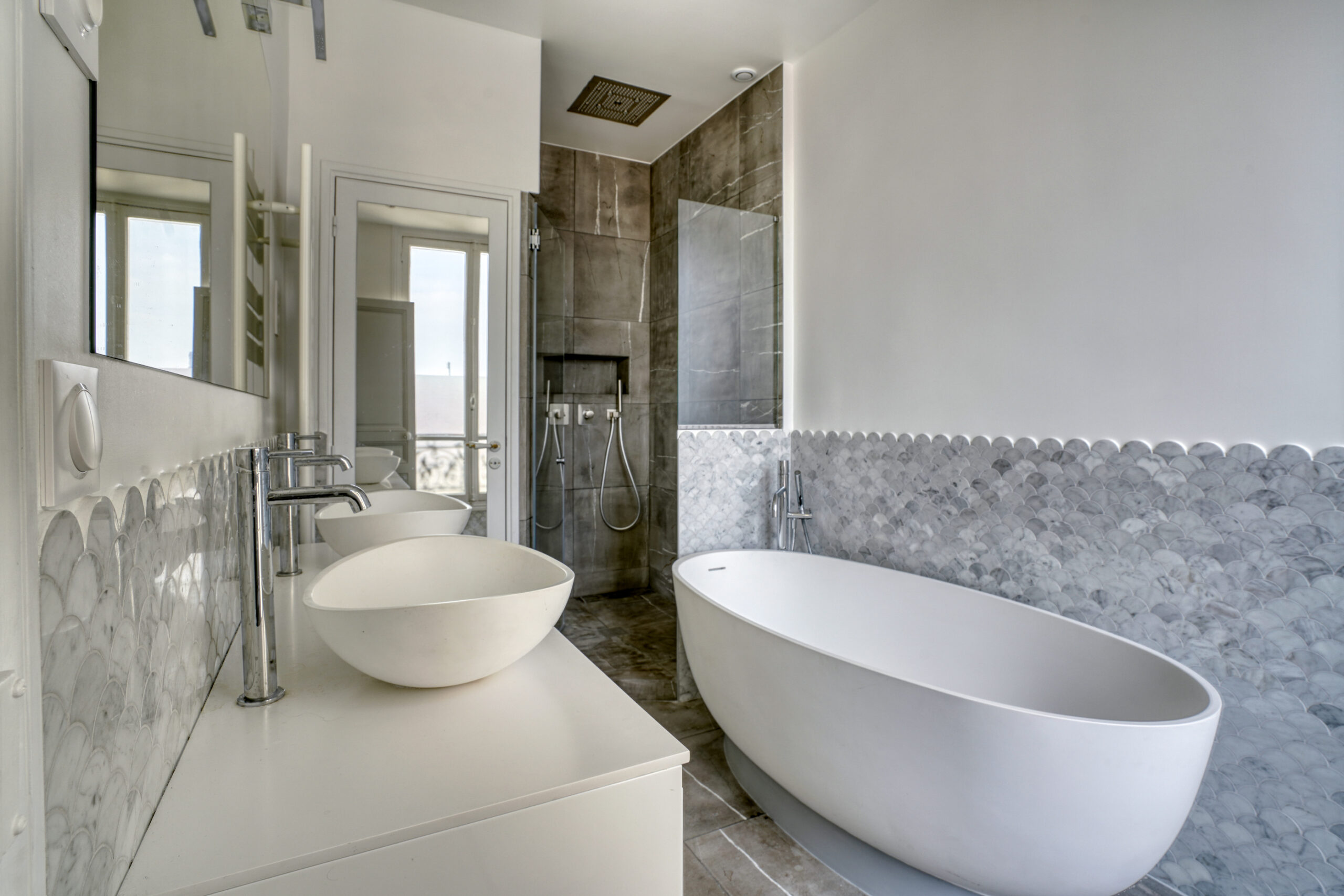 expert en r&eacute;novation de salle de bain &agrave; paris, nous transformons votre espace avec qualit&eacute; et design sur mesure. contactez-nous pour un projet cl&eacute; en main.