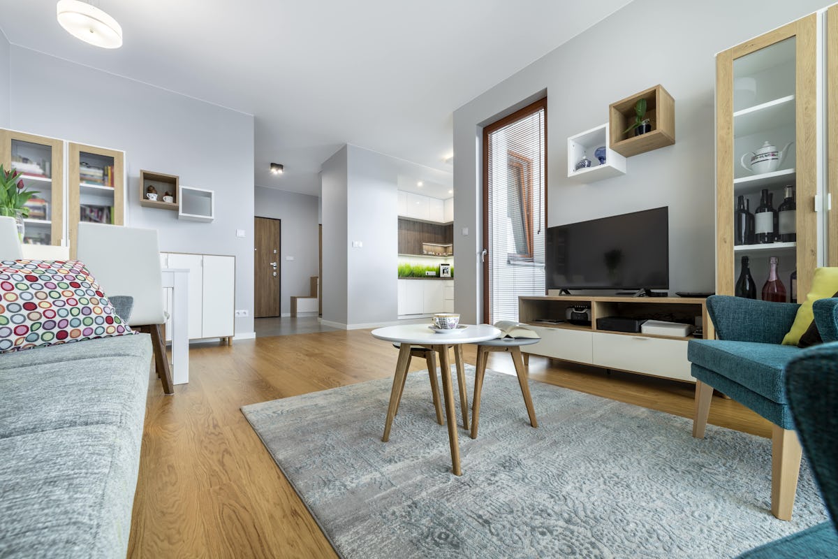 découvrez les facteurs influençant le coût de rénovation d'un appartement et obtenez des conseils pour estimer votre budget efficacement.